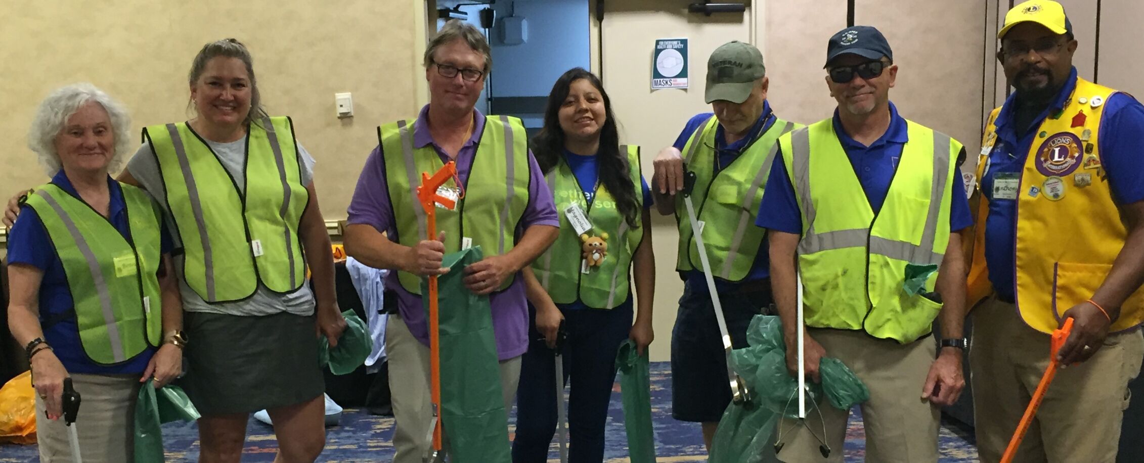 011922_MDJ_ActsofKindnessPart8_LionsClubLitterClean-upGroupPicture.jpg
